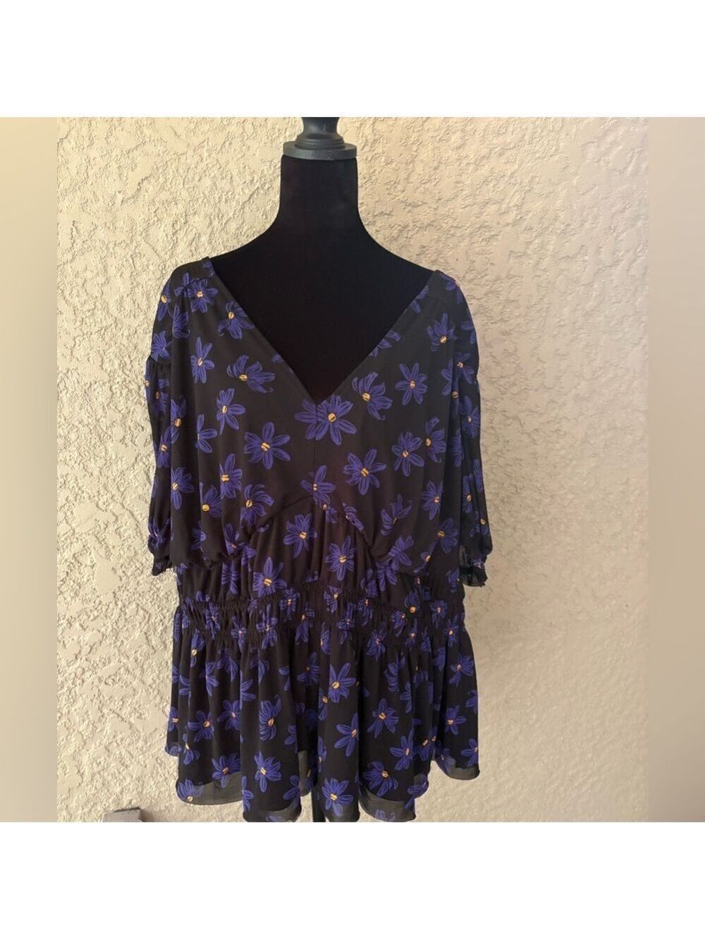Ava & Viv 3X Black blue yellow Floral Smocked Peplum Top - Picture 2 of 12